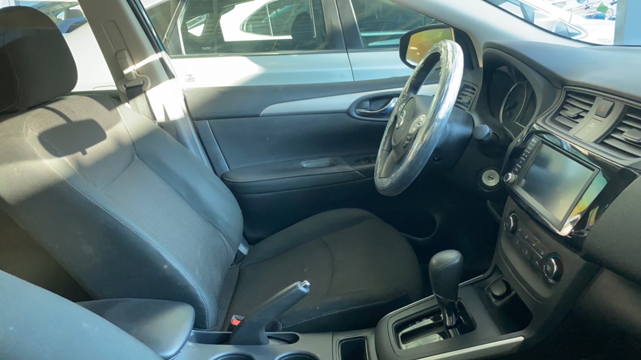 Nissan Sentra